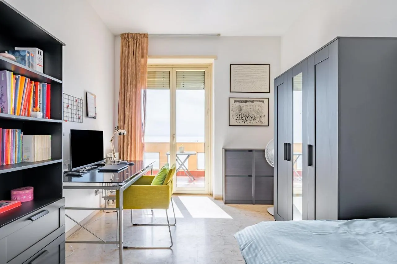 Catania Seaview Apartment With Balcony